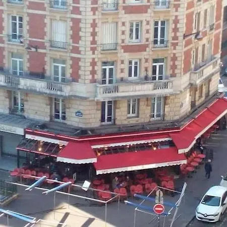 Charmant Nid Equipe Vue Tout Ascenseur Ac * Paris